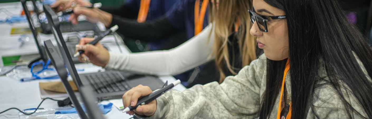 Girls on computer horz - Copy - Copy